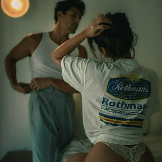 𝐃 𝐄 𝐌 𝐎 𝐂 𝐑 𝐀 𝐂 𝐘