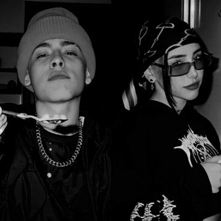 بَچہ هاے نِســــــــــبٺاً بَد مـشهـد👑