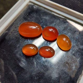 خرید و فروش انگشتر نقره و بدلیجات