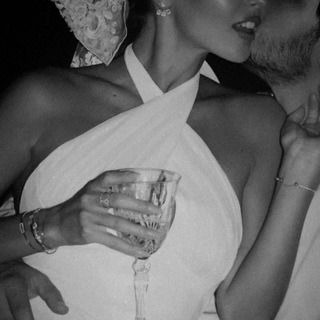 𝘙𝘦𝘥 𝘸𝘪𝘯𝘦🥷🔪