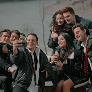 بَچہ هاے نِســــــــــبٺاً بَد😉