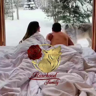 🐺𝑹𝒐𝒔𝒆𝑯𝒐𝒐𝑫💋ꜰᴀᴍɪʟʏ🥂