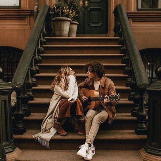 𝐟𝐨𝐨𝐭𝐩𝐫𝐢𝐧𝐭𝐬 𝐨𝐟 𝐥𝐨𝐯𝐞 🎸 🫂